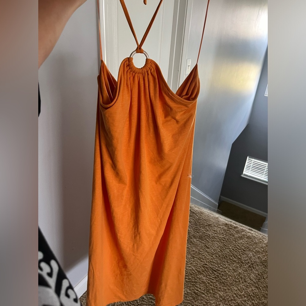 XL old navy burnt orange long dress. It’s a halter top/partial open back!!